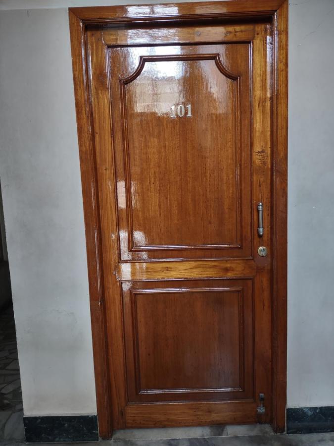 Krishna Lodge Tiruchirappalli Экстерьер фото