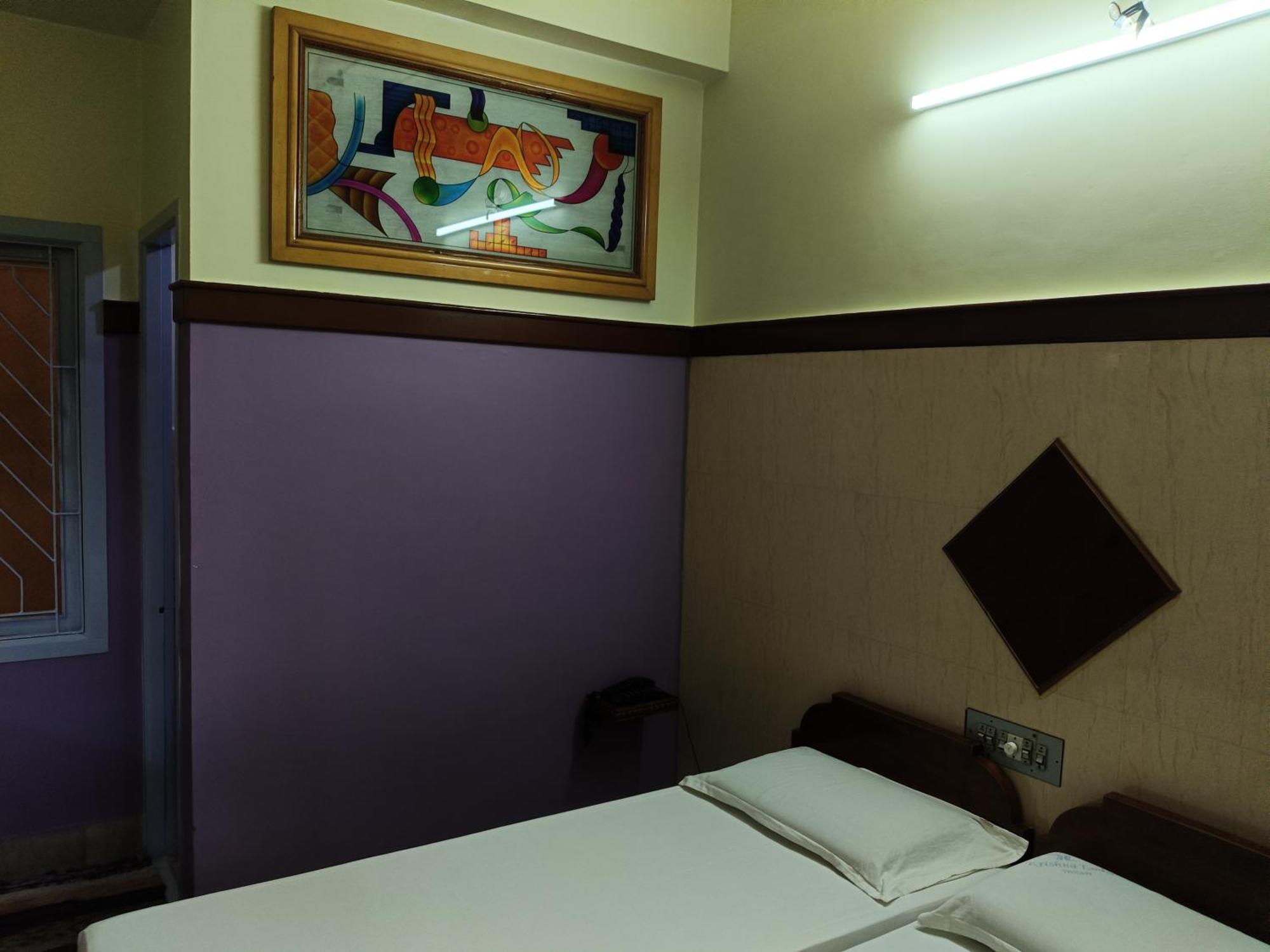 Krishna Lodge Tiruchirappalli Экстерьер фото