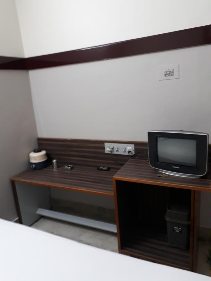 Krishna Lodge Tiruchirappalli Экстерьер фото