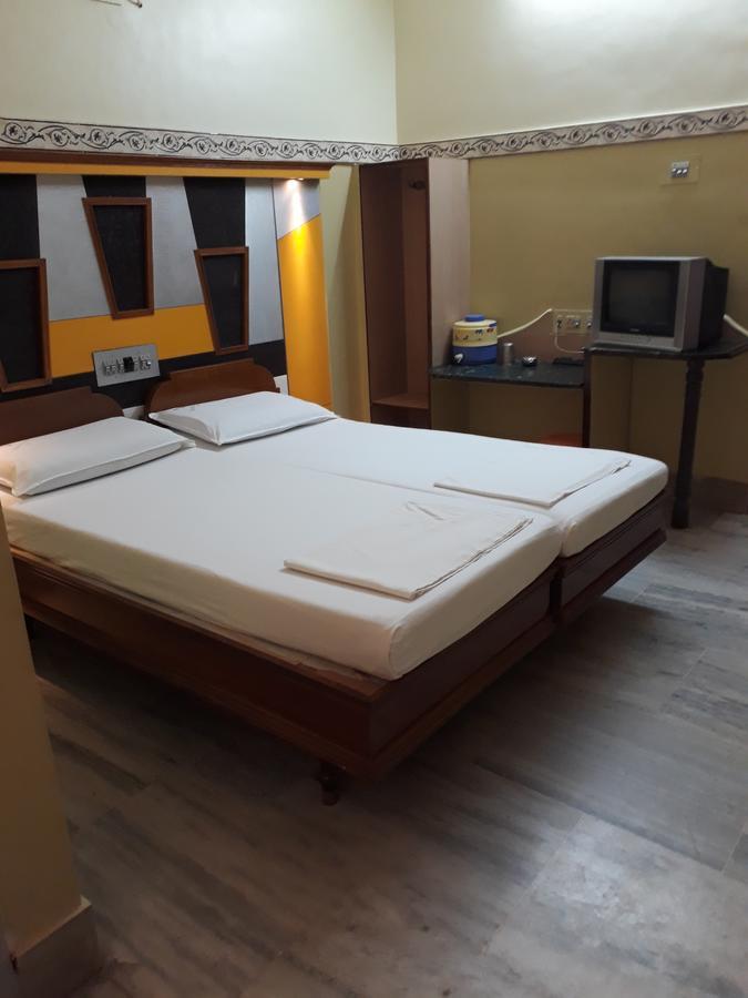 Krishna Lodge Tiruchirappalli Экстерьер фото