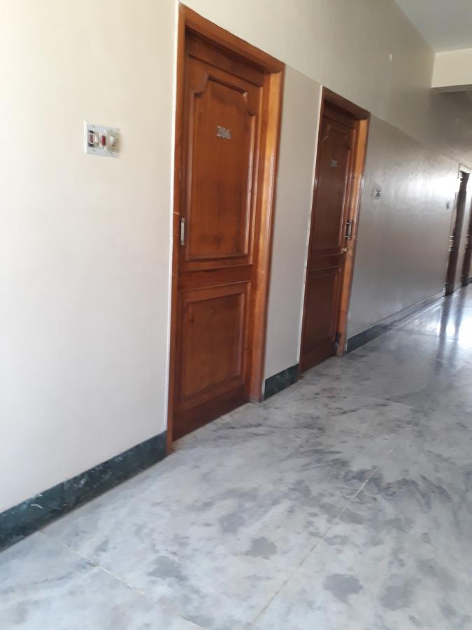 Krishna Lodge Tiruchirappalli Экстерьер фото