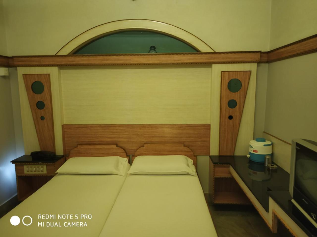 Krishna Lodge Tiruchirappalli Экстерьер фото