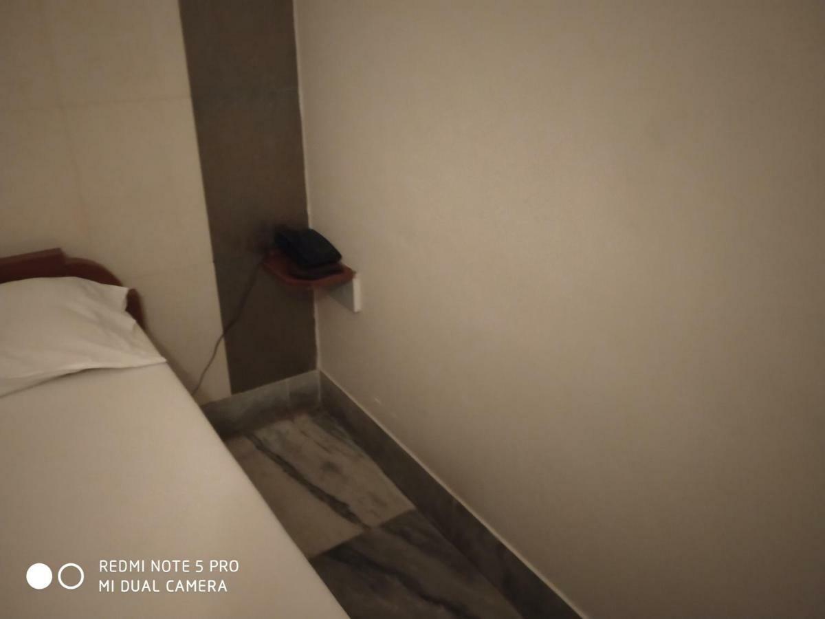 Krishna Lodge Tiruchirappalli Экстерьер фото