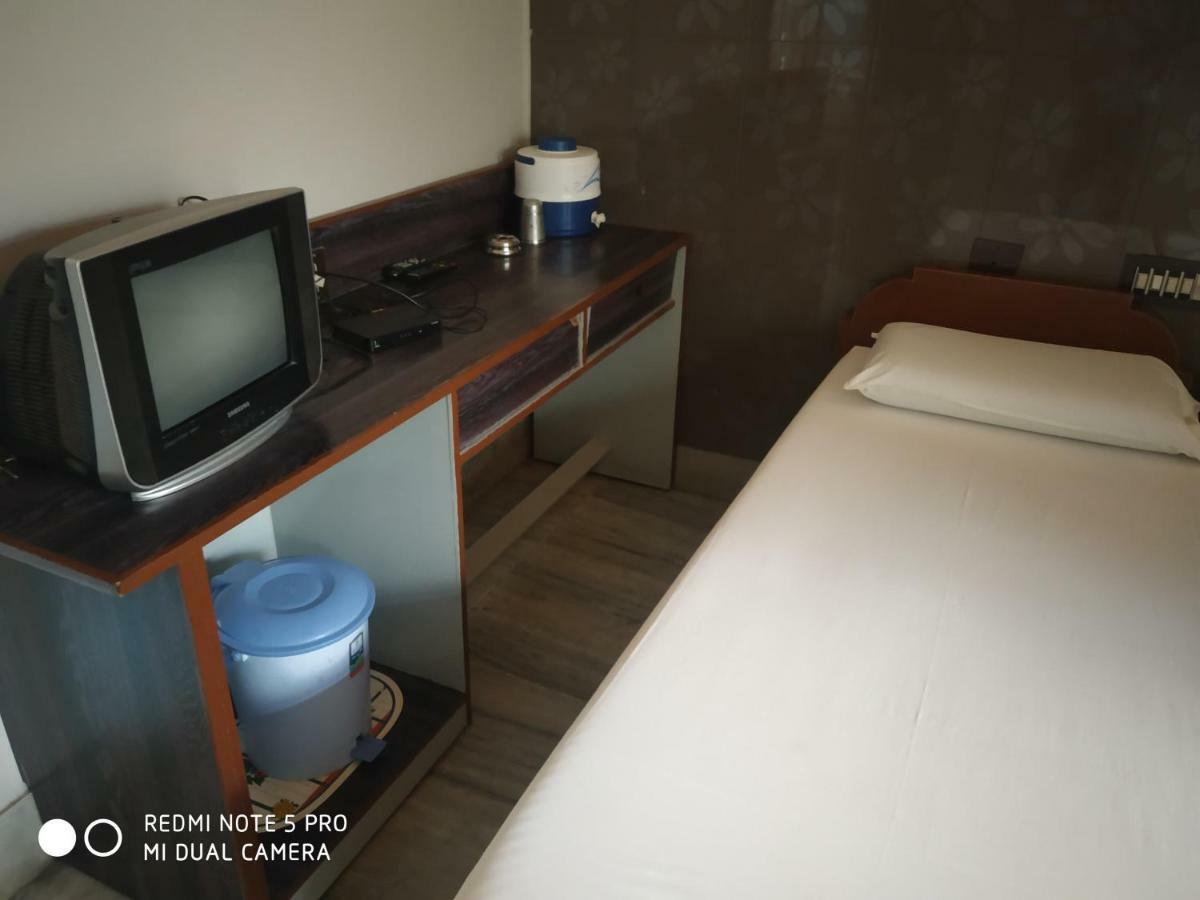Krishna Lodge Tiruchirappalli Экстерьер фото